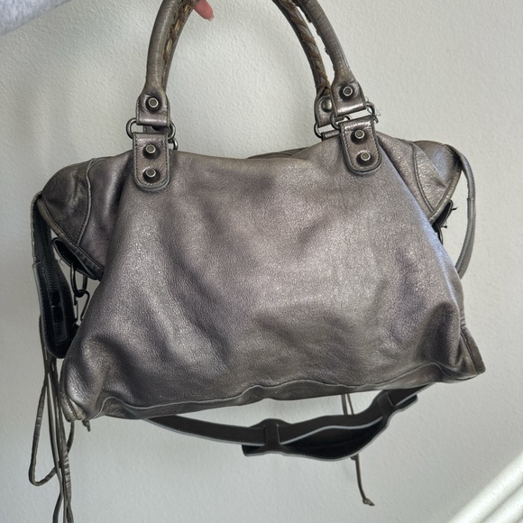 Authentic Balenciaga city bag in silver - Picture 3 of 9
